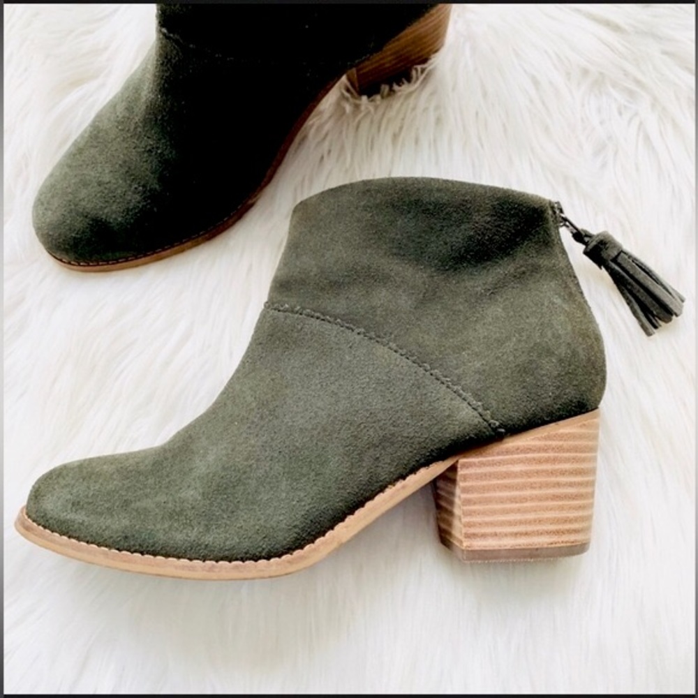 Tom’s Suede Boots in Forest | XS |